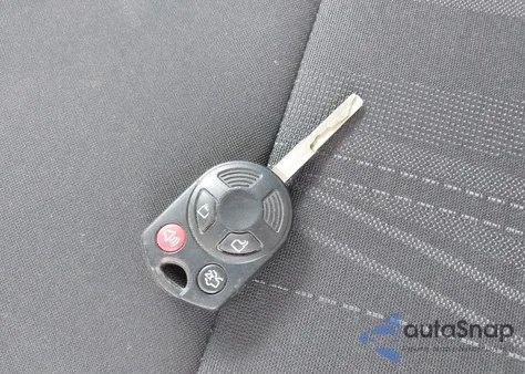 2016 Ford Focus S z USA, uszkodzony, nr VIN 1FADP3E26GL292793